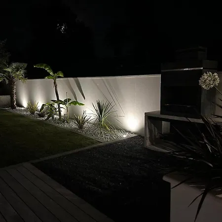 Luxurious Architect-designed With Pool Villa Belin-Beliet