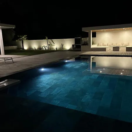 Luxurious Architect-designed With Pool * Belin-Beliet