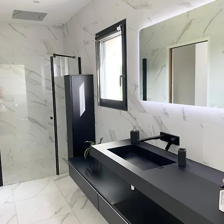 Luxurious Architect-designed With Pool Belin-Beliet