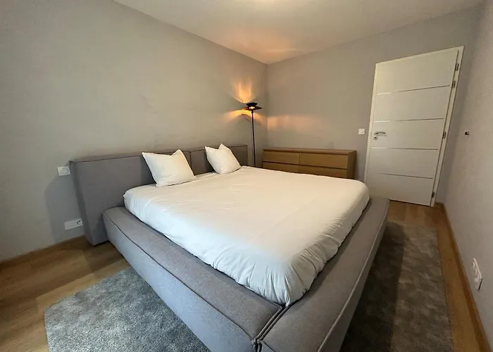 Luxurious Architect-designed With Pool Belin-Beliet