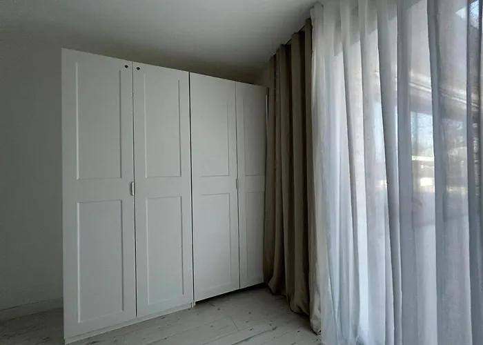 Luxurious Architect-designed With Pool