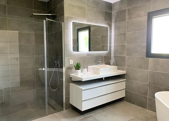 Villa Luxurious Architect-designed With Pool *