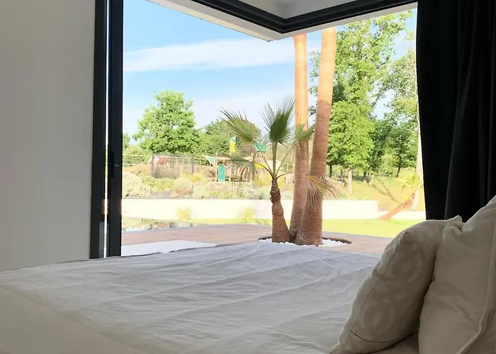 Villa Luxurious Architect-designed With Pool *